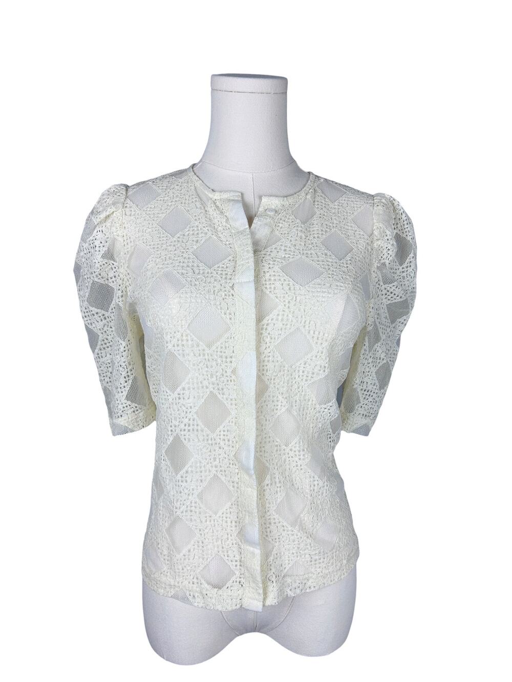 Vintage 70s White Lattice Lace Puff Shoulder Half Sleeve Button Front Top M